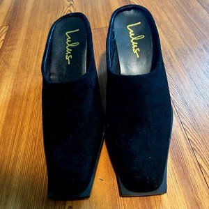 Lulu's square toe black kitten heels!